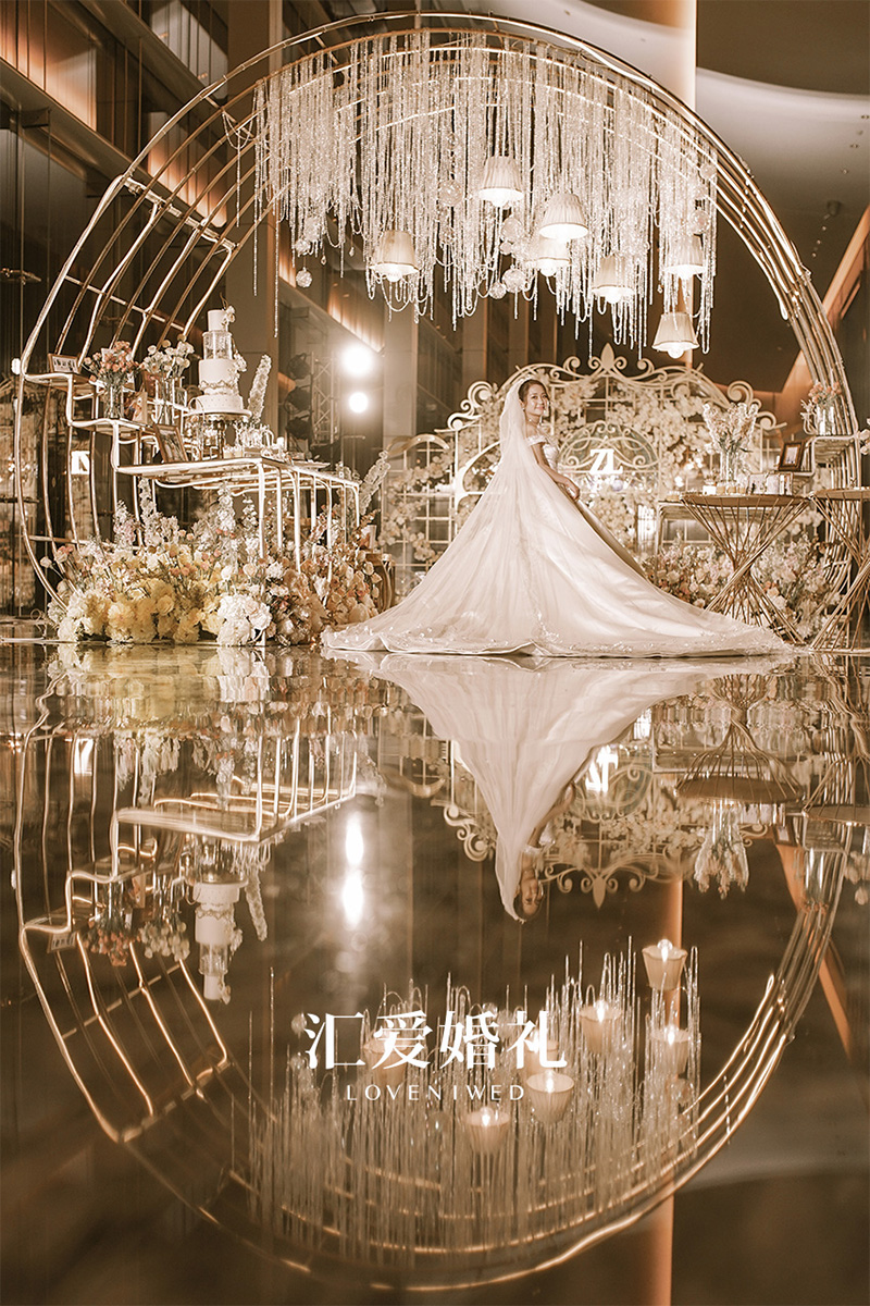 玻璃花房-汇爱婚礼-高级婚礼定制