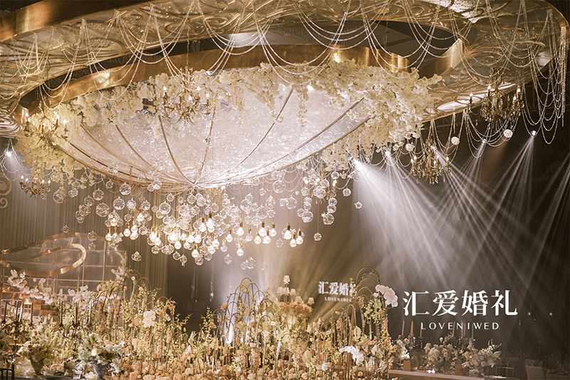 玻璃花房-汇爱婚礼-高级婚礼定制