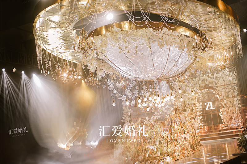 玻璃花房-汇爱婚礼-高级婚礼定制