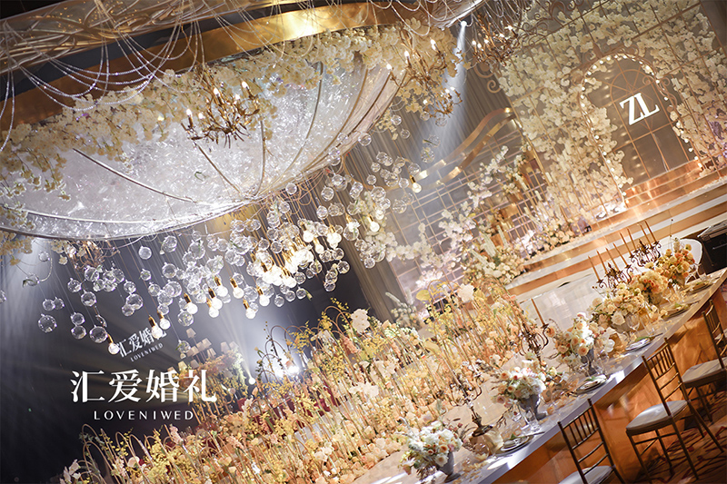 玻璃花房-汇爱婚礼-高级婚礼定制
